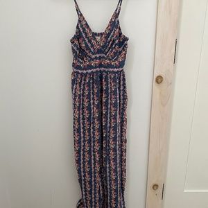 Jessica Simpson Jumpsuit Floral One Piece Pants Sz. S Ruffles